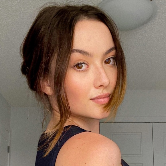 Meet your Posher, Beth - Picture 1 of 1